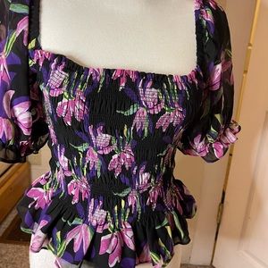 Floral Knit blouse. Very nice and sexy fit.